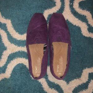 Women’s TOMS corduroy purple/plum shoes